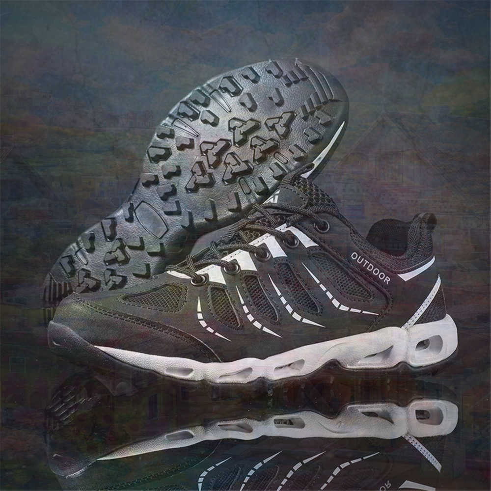 Sumer Round Tip Silver Sneaker – Vintage And Collectible Stores Bewertung und Preis